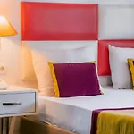Hotel Orange Owl
