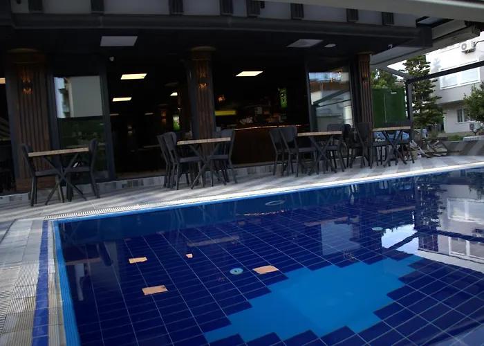 Orange Owl Szálloda