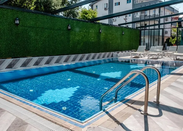 Orange Owl Szálloda Antalya