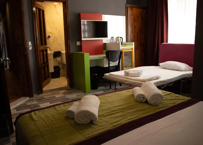 Orange Owl Szálloda